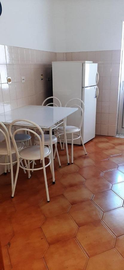 Apartamento Abril โกเวยา ภายนอก รูปภาพ