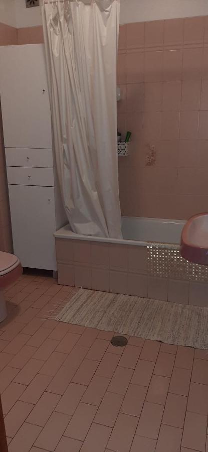Apartamento Abril โกเวยา ภายนอก รูปภาพ