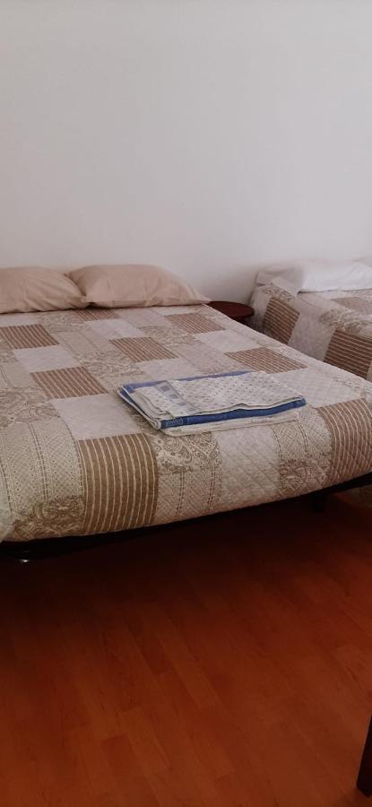 Apartamento Abril โกเวยา ภายนอก รูปภาพ